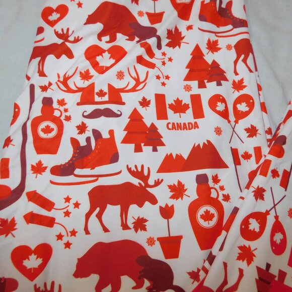 Miss T's Fashion TC2 Womens 20 to 26 Red White Canada Themed Leggings - Picture 3 of 6